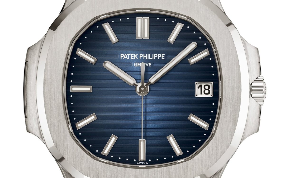 PATEK PHILIPPEE NAUTILUS SELF-WINDING - Image 3