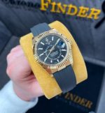 ROLEX SKY DWELLER OYSTERFLEX (GOLD STALE) - Image 2
