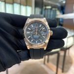 ROLEX SKY DWELLER OYSTERFLEX (GOLD STALE) - Image 5